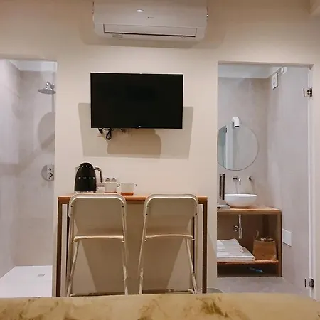 Foscolo 9 - Breakfast Bed and breakfast 3*